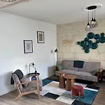 La Petite Maison Bleue