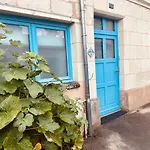 La Petite Maison Bleue
